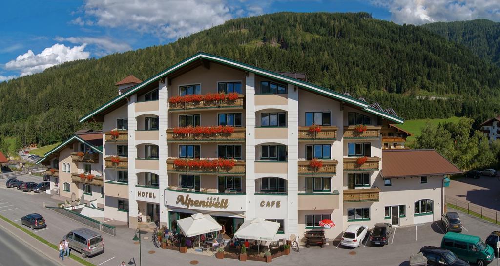 Hotel Alpenwelt Superior Flachau Exteriör bild